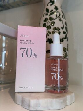Peach 70 Niacin Serum — Peach Pink Brightening Serum (30 mL)